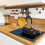 Woody - Comfy In Siska