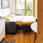 Woody - Comfy In Siska Ljubljana