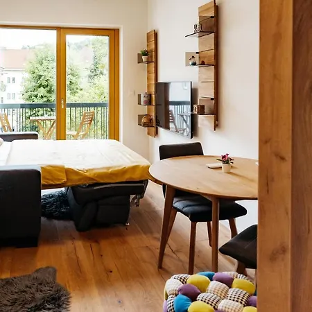 Woody - Comfy In Siska Ljubljana