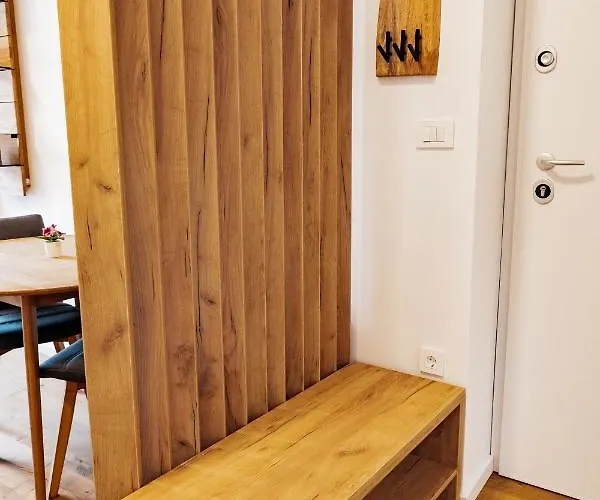 Apartamento Woody - Comfy In Siska