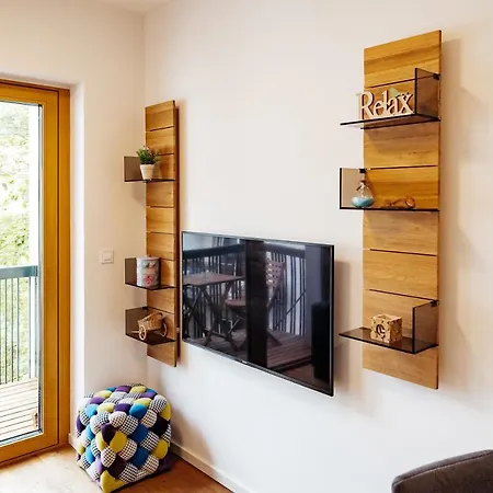 Woody - Comfy In Siska * Lublaň