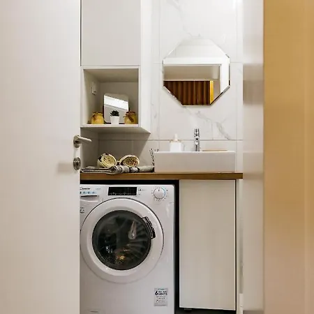 Woody - Comfy In Siska * Lublaň